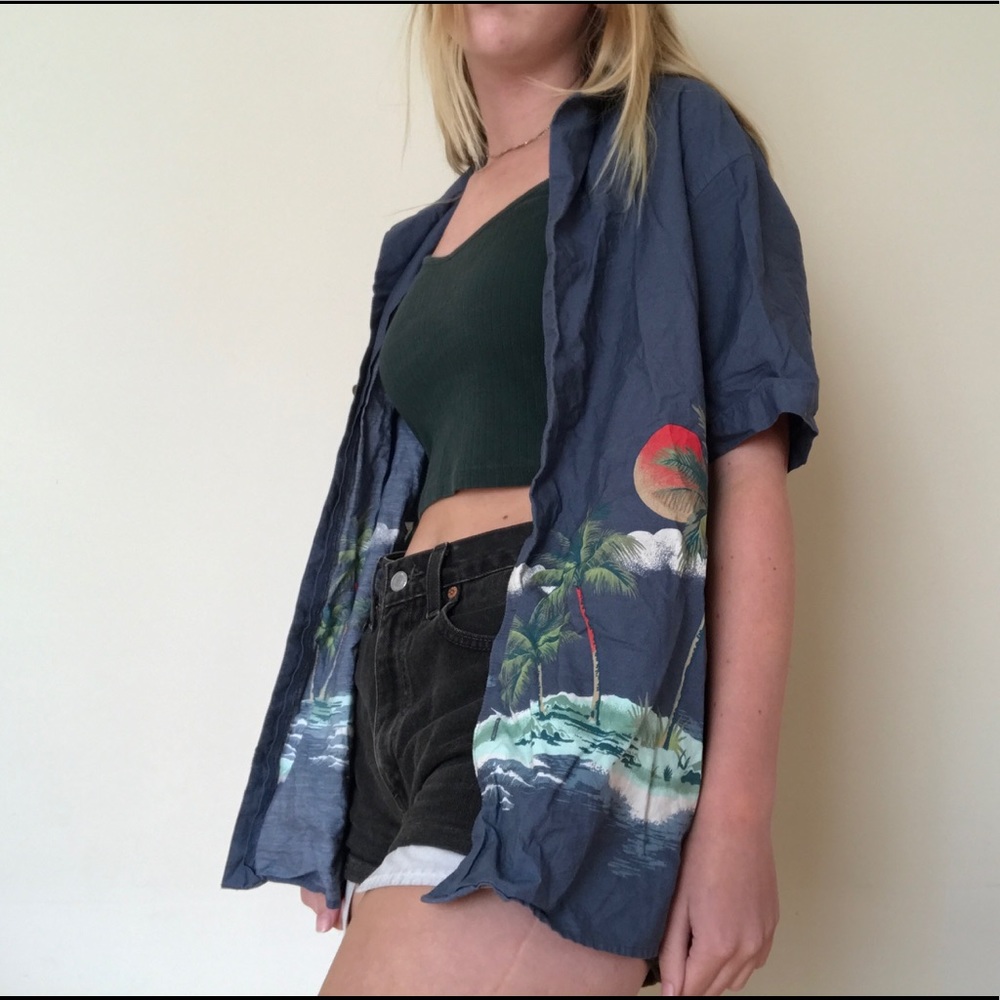 Hawaiian Button up 🌺